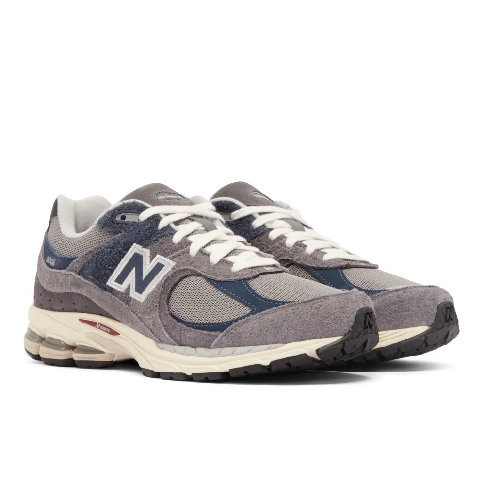 New Balance 2002R M2002REL / grau