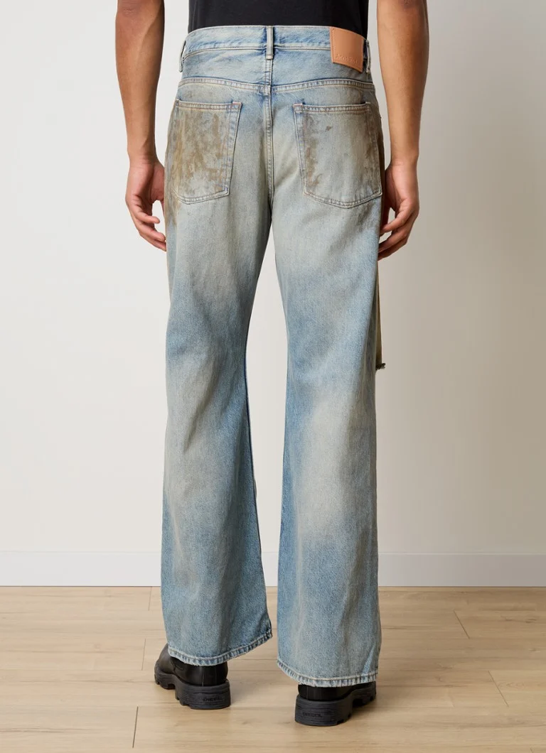 Acne Studios Loose fit jeans made of organic cotton with a destroyed finish