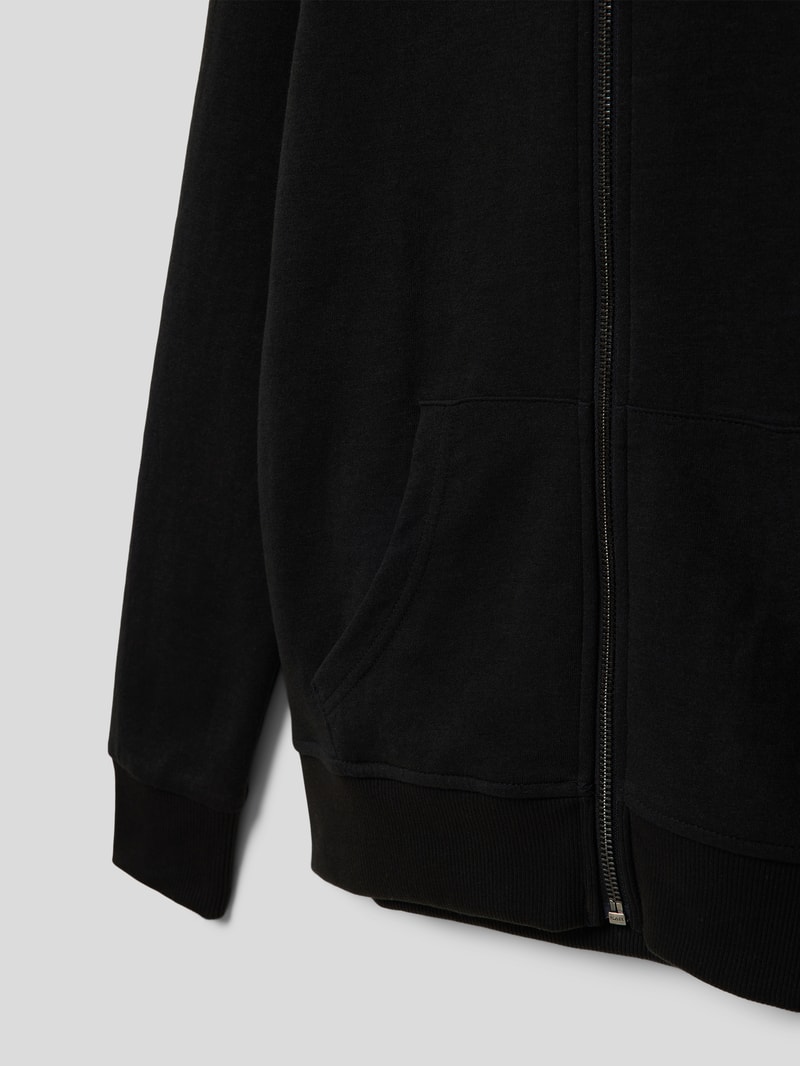 Sweatjacke mit Eingrifftaschen Modell 'BASIC' in schwarz