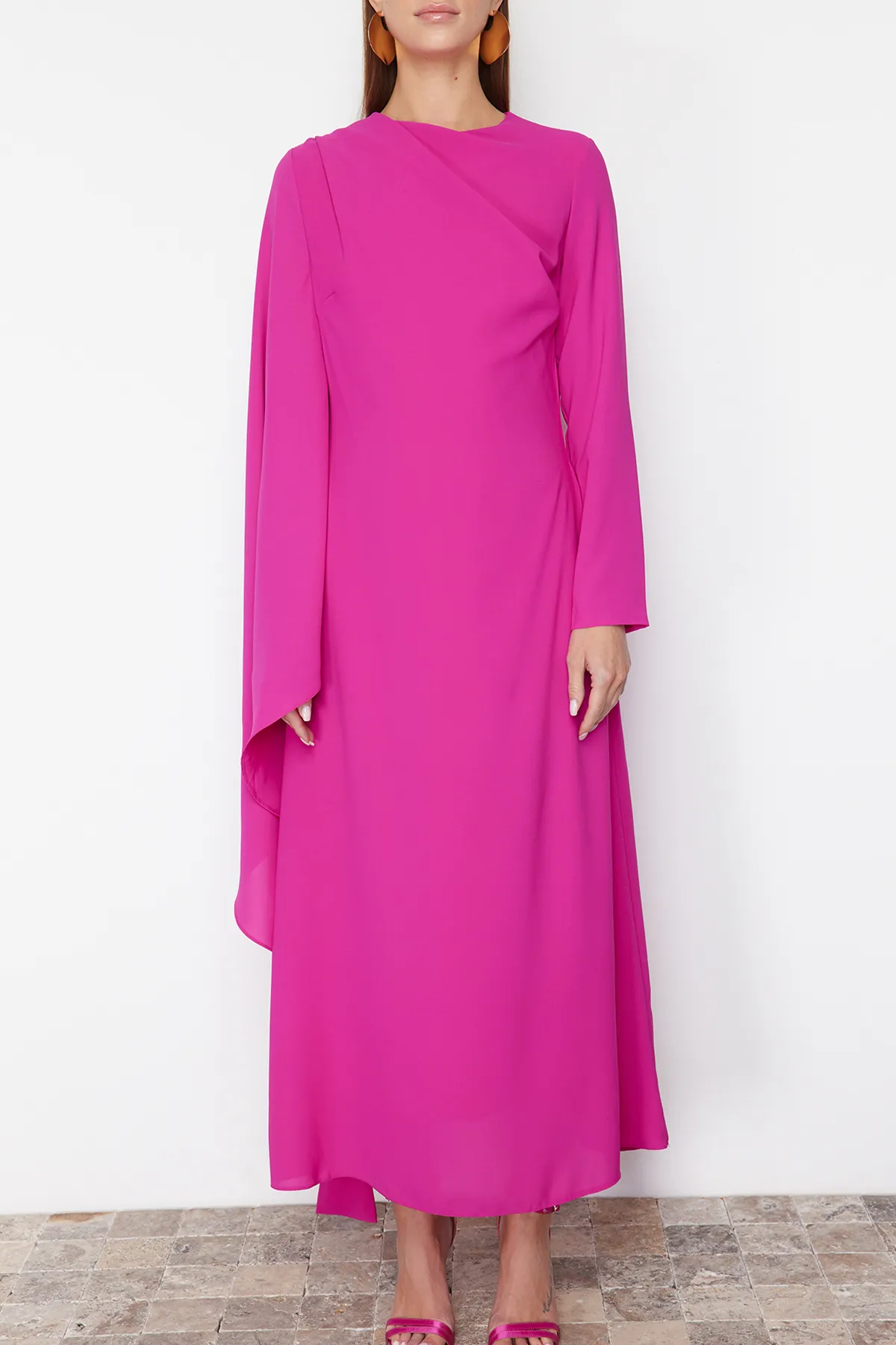 Trendyol Modest  Fuchsia Abendkleid mit Schalkragen TCTSS24DB00036