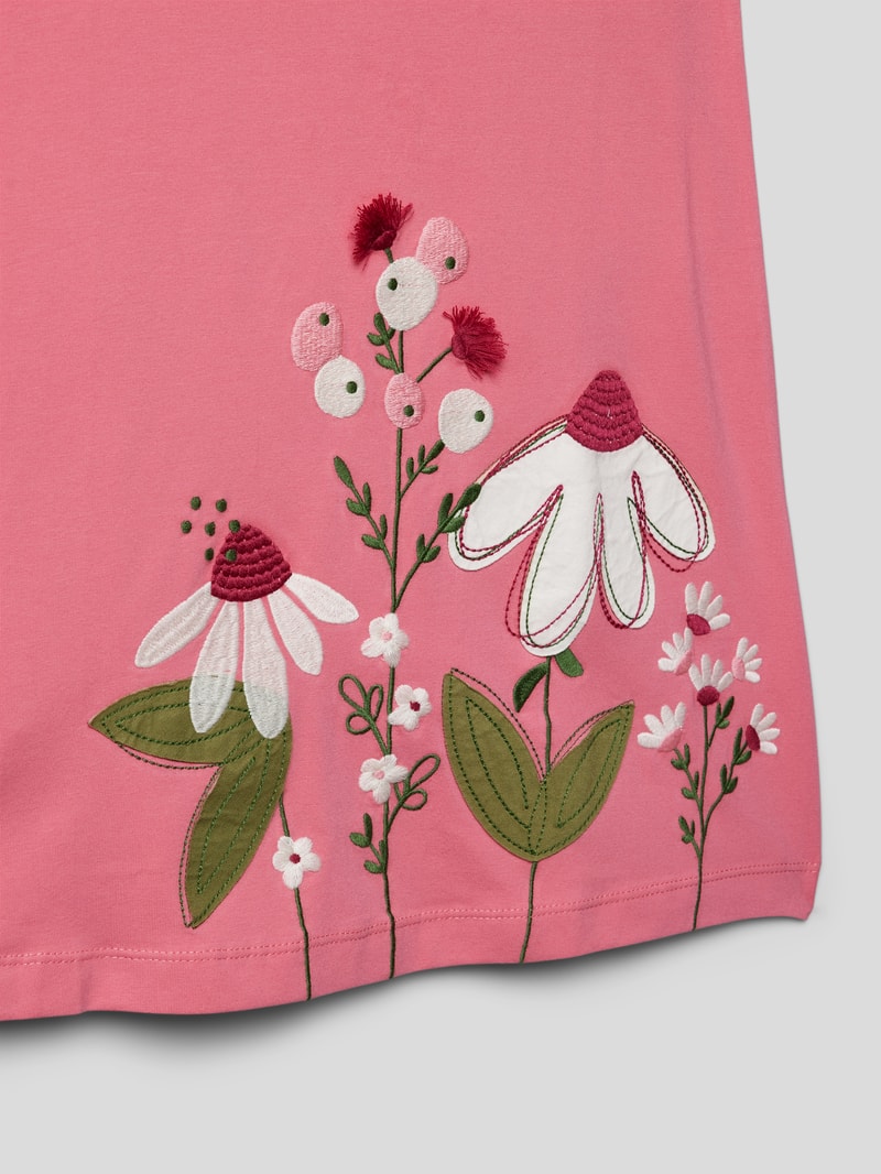 Kleid mit Volantärmeln in fuchsia
