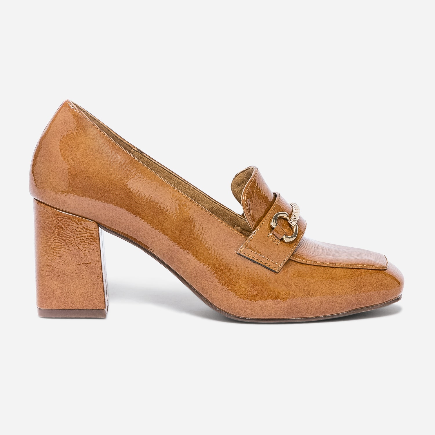 Mocassin à talon camel verni