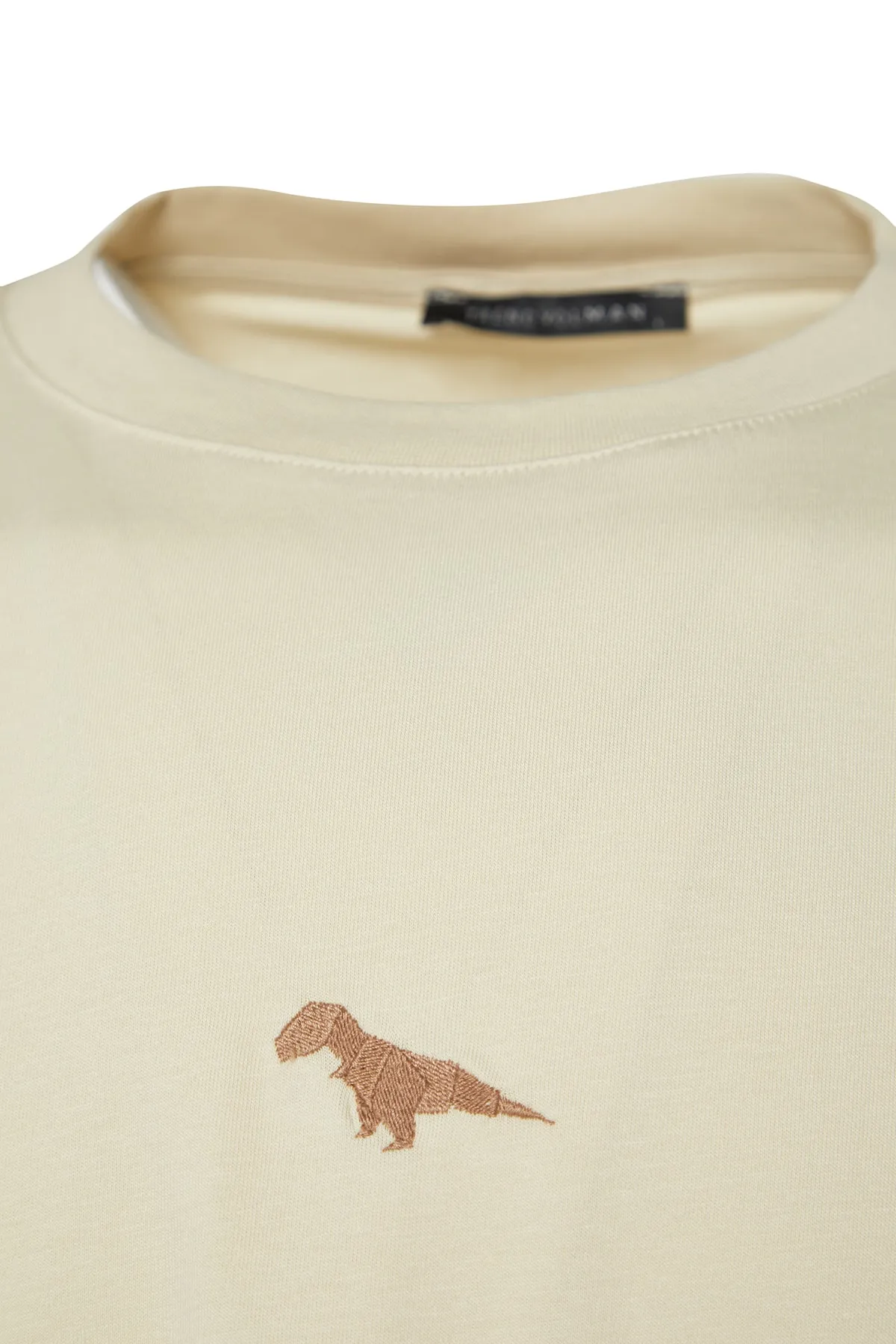 Trendyol Collection  Stone Oversize Fit Rundhals-Kurzarm-T-Shirt mit Dinosaurier-Stickerei TMNSS23TS00243