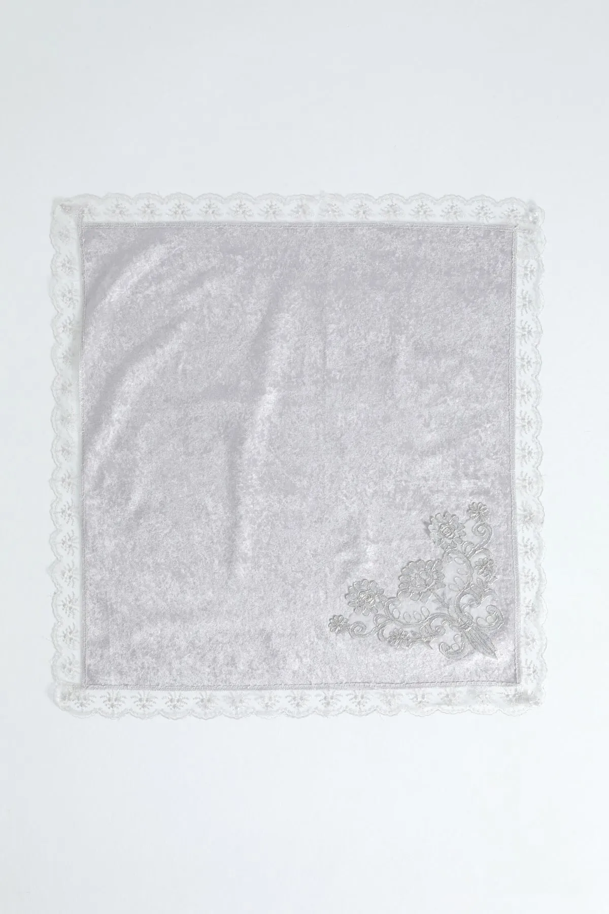 FAVORA  Karel French Guipure Dowry Box Velvet Bundle – Grau