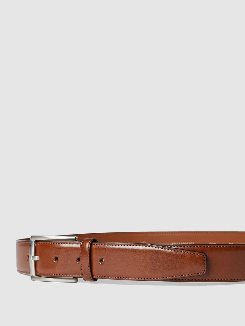 Gürtel aus Leder in mittelbraun