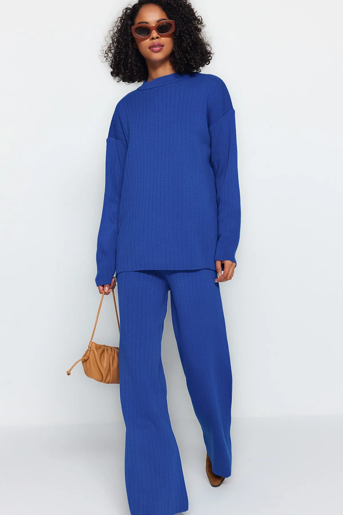 Trendyol Collection  Indigo Wide Fit Basic-Hose Strickoberteil und Unterteil-Set TWOAW23AU00255