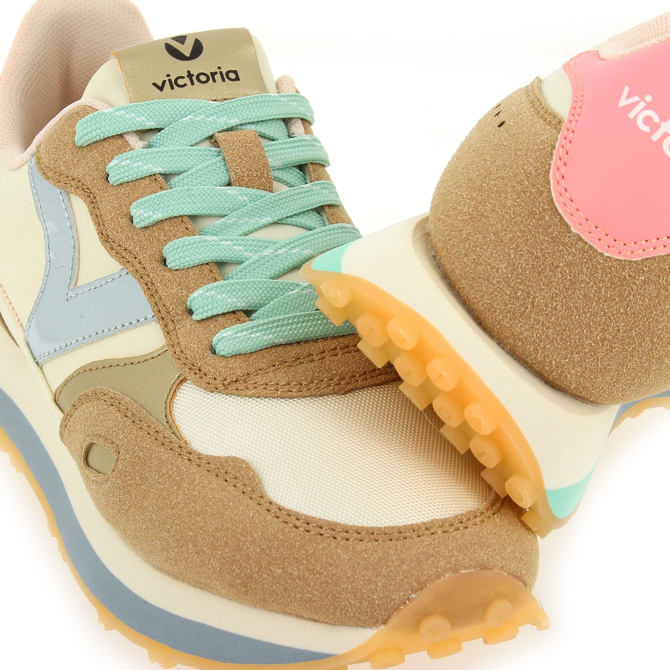 Victoria  1154104 - Ivoire Camel