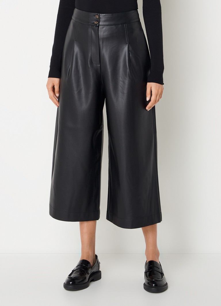 Pantaloni scurți Crolenda French Connection din piele ecologică cu talie înaltă și croi larg