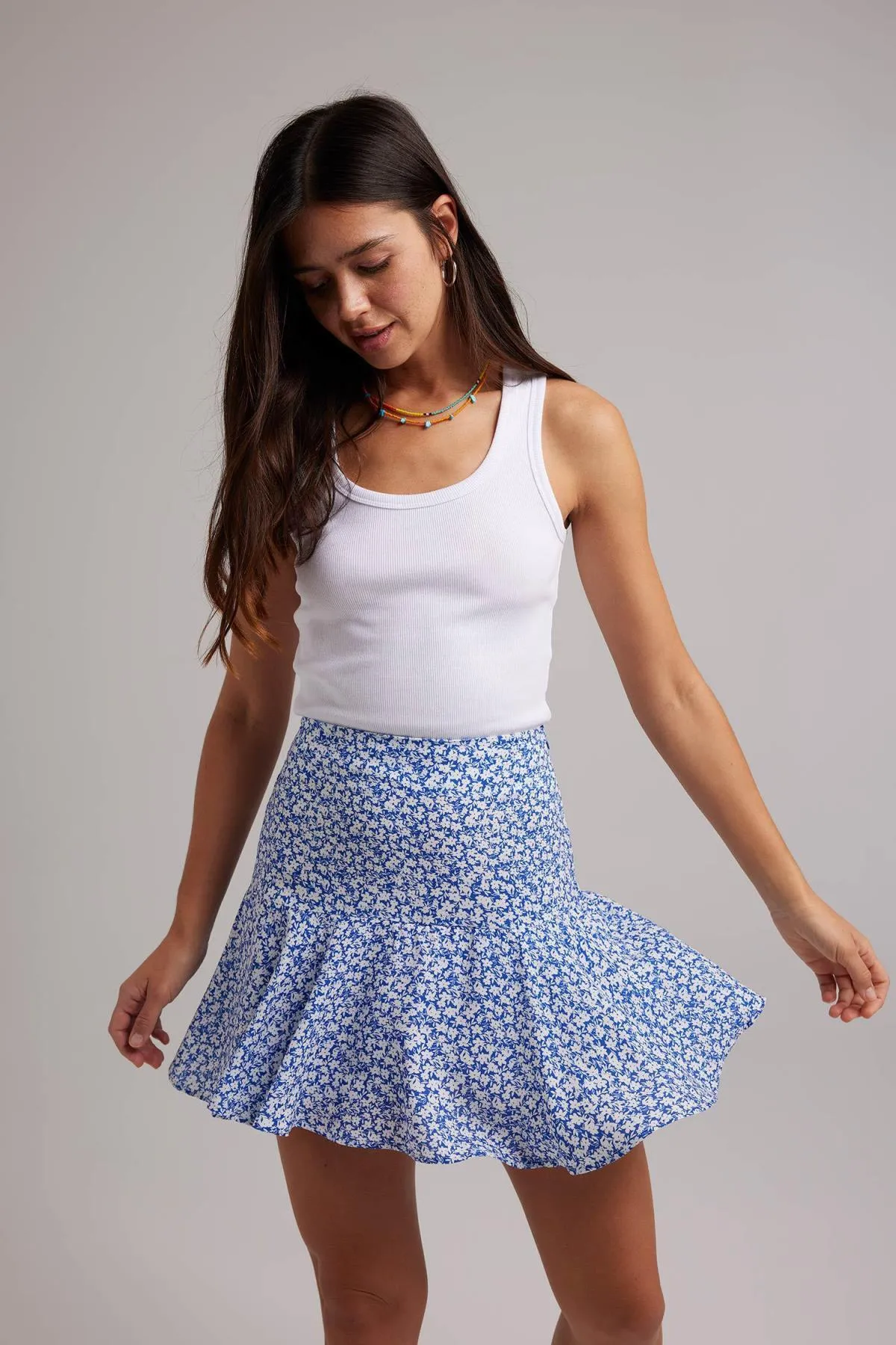 DeFacto  Tailliertes, geripptes Camisole-Tanktop mit U-Ausschnitt A1665ax23sm