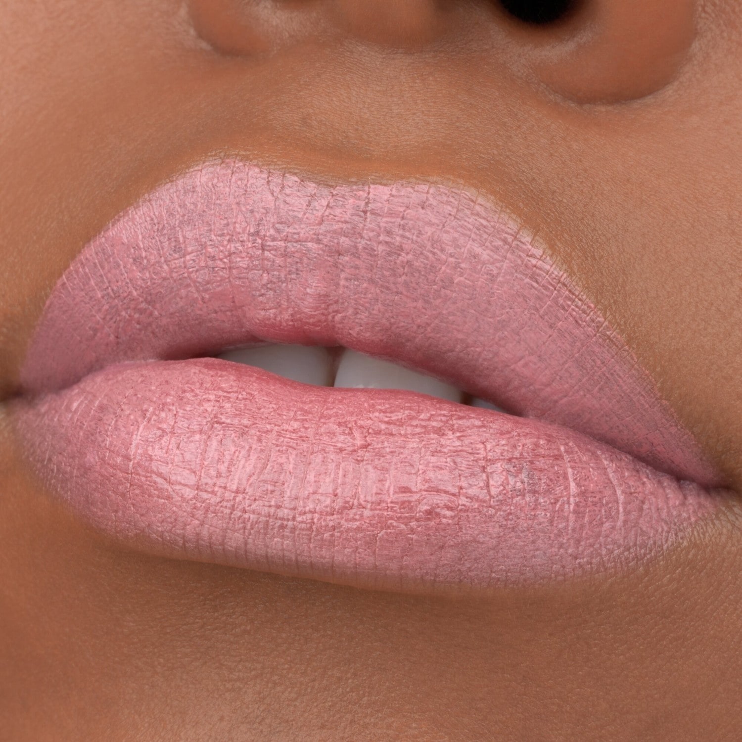 Essence TINTED pocałunek nawilżający