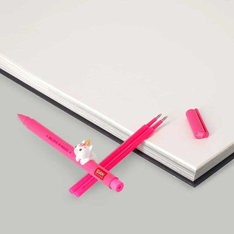 Juego de bolígrafos de unicornio con recambios de color rosa neón.