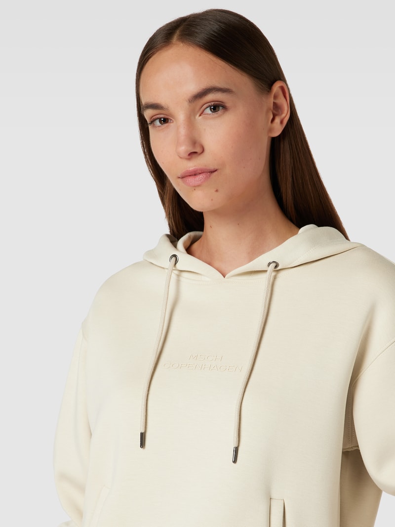 Hoodie mit Label-Print und Känguru-Tasche in sand