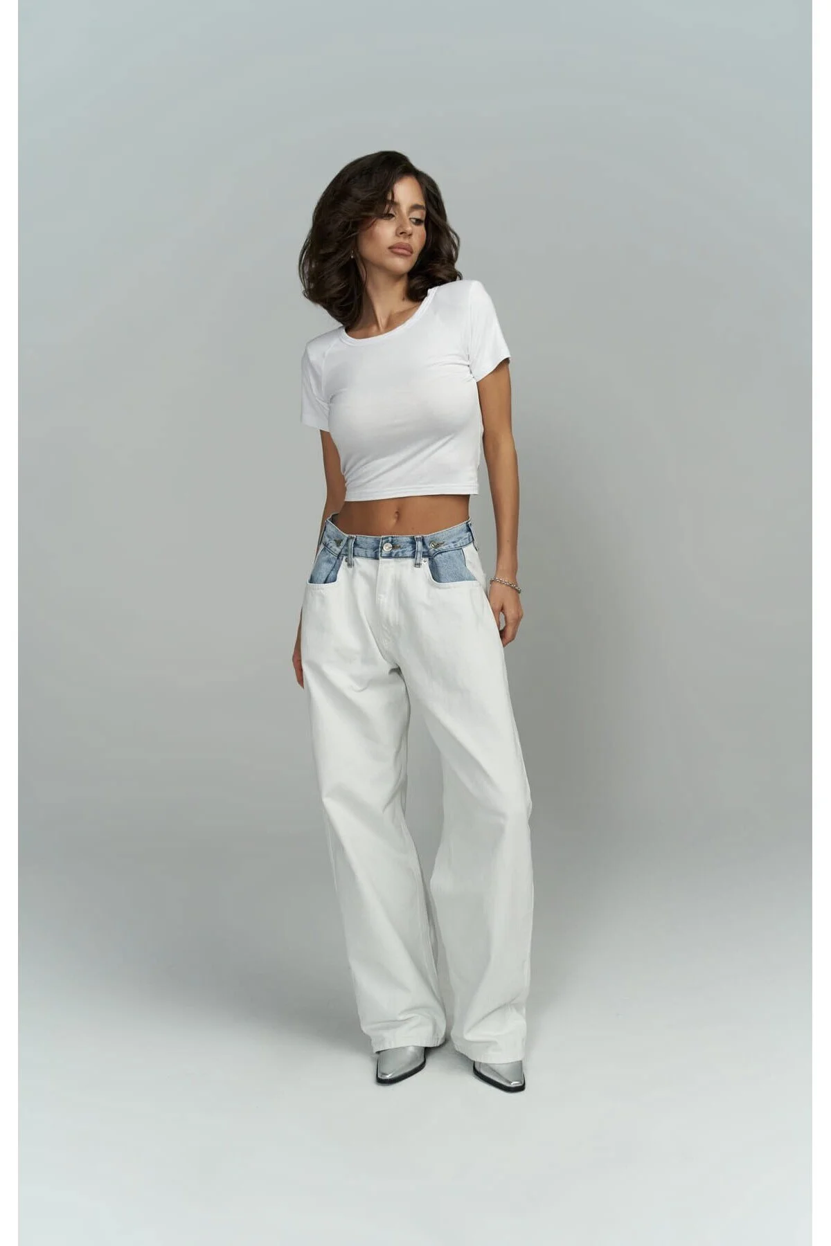 MAİ COLLECTİON  Einzigartige weiß/blaue Jeanshose