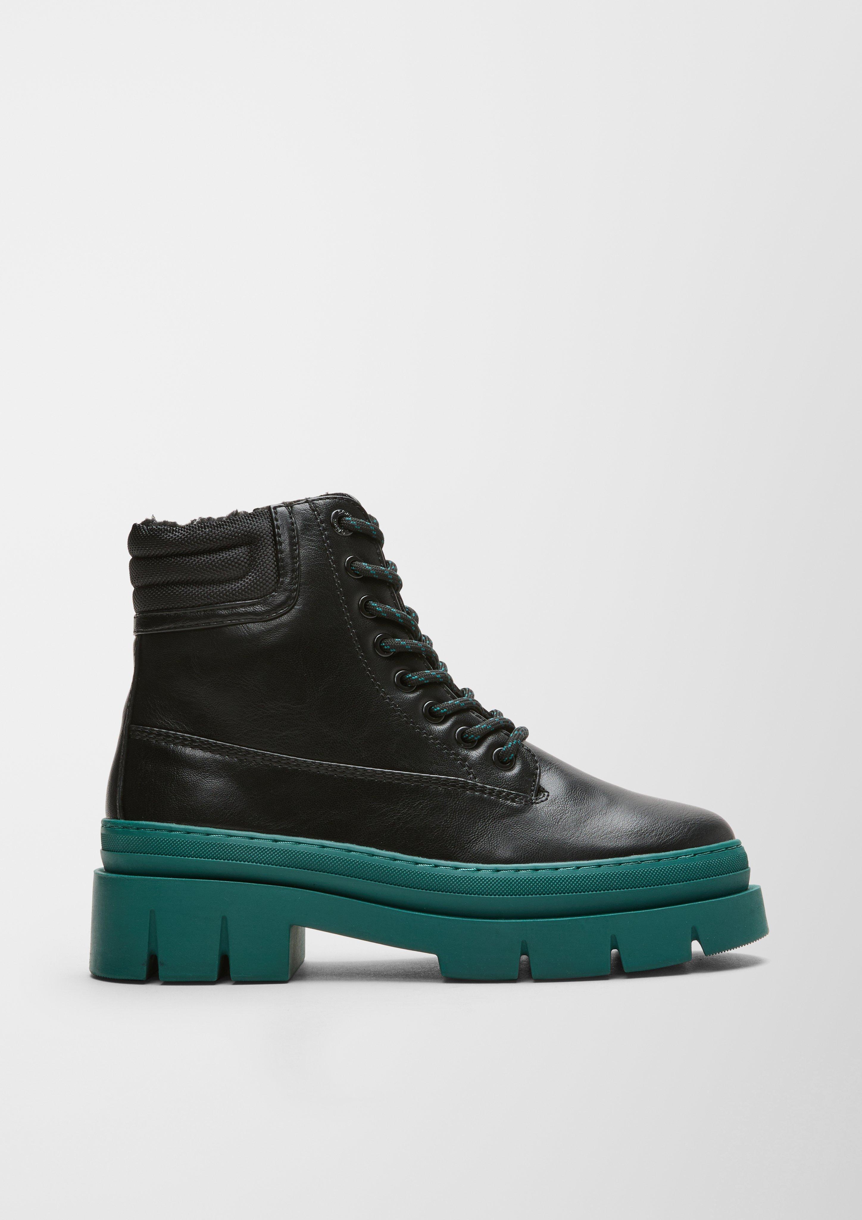 Stiefel mit Kontrast-Sohle  6007152-001