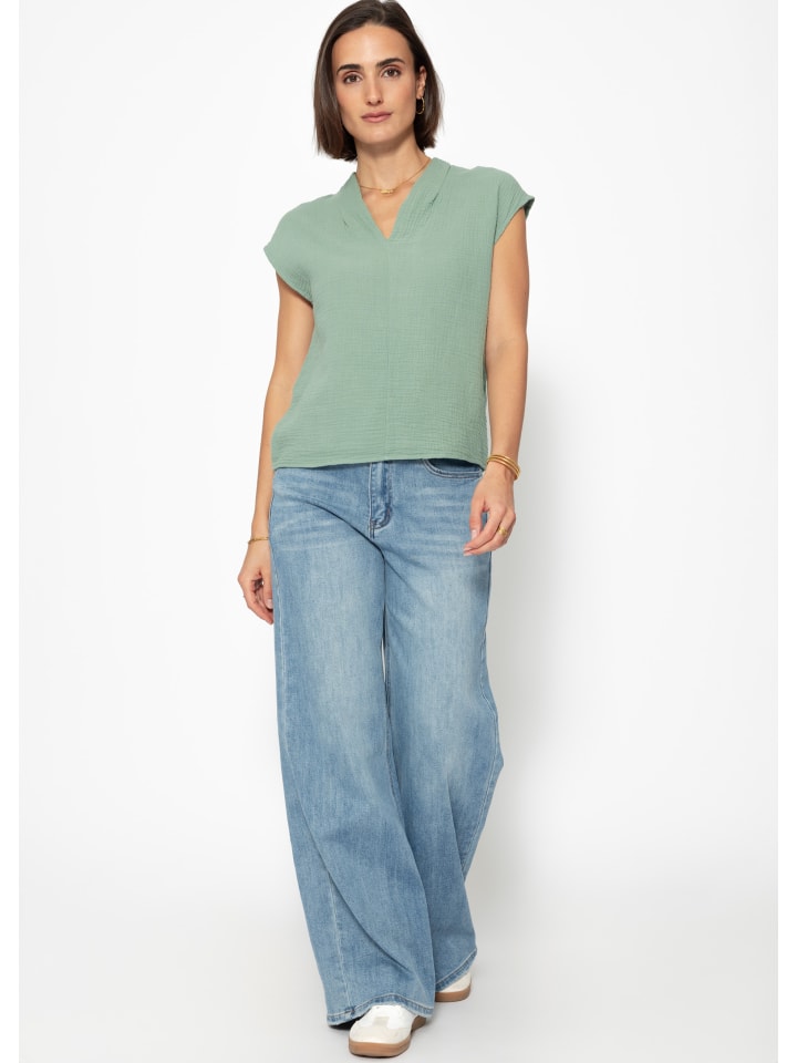 SASSYCLASSY Musselin Shirt mit V-Ausschnitt in Grün günstig kaufen