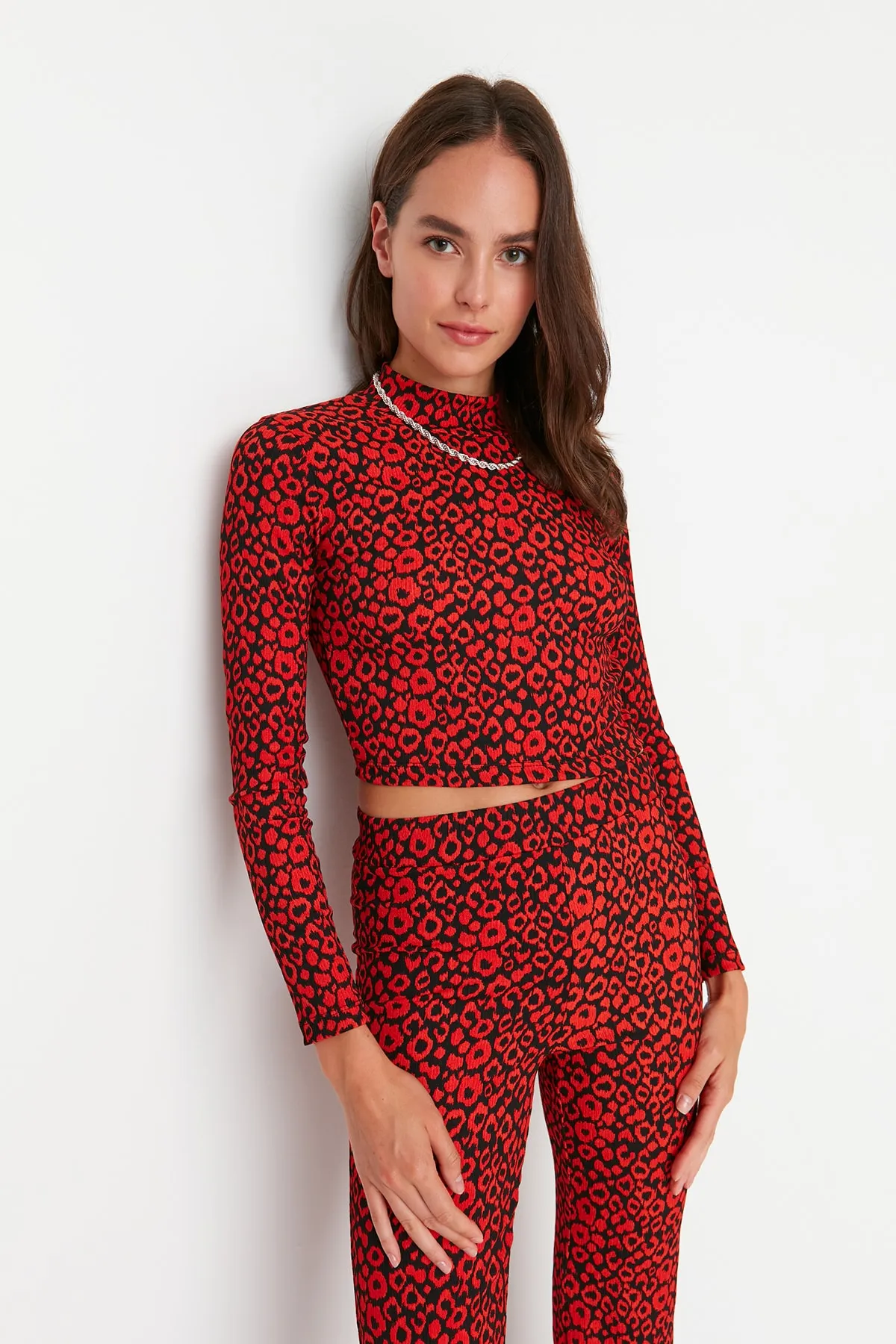 Trendyol Collection  Rotes bedrucktes Strickoberteil und -unterteil-Set TWOAW23AU00153