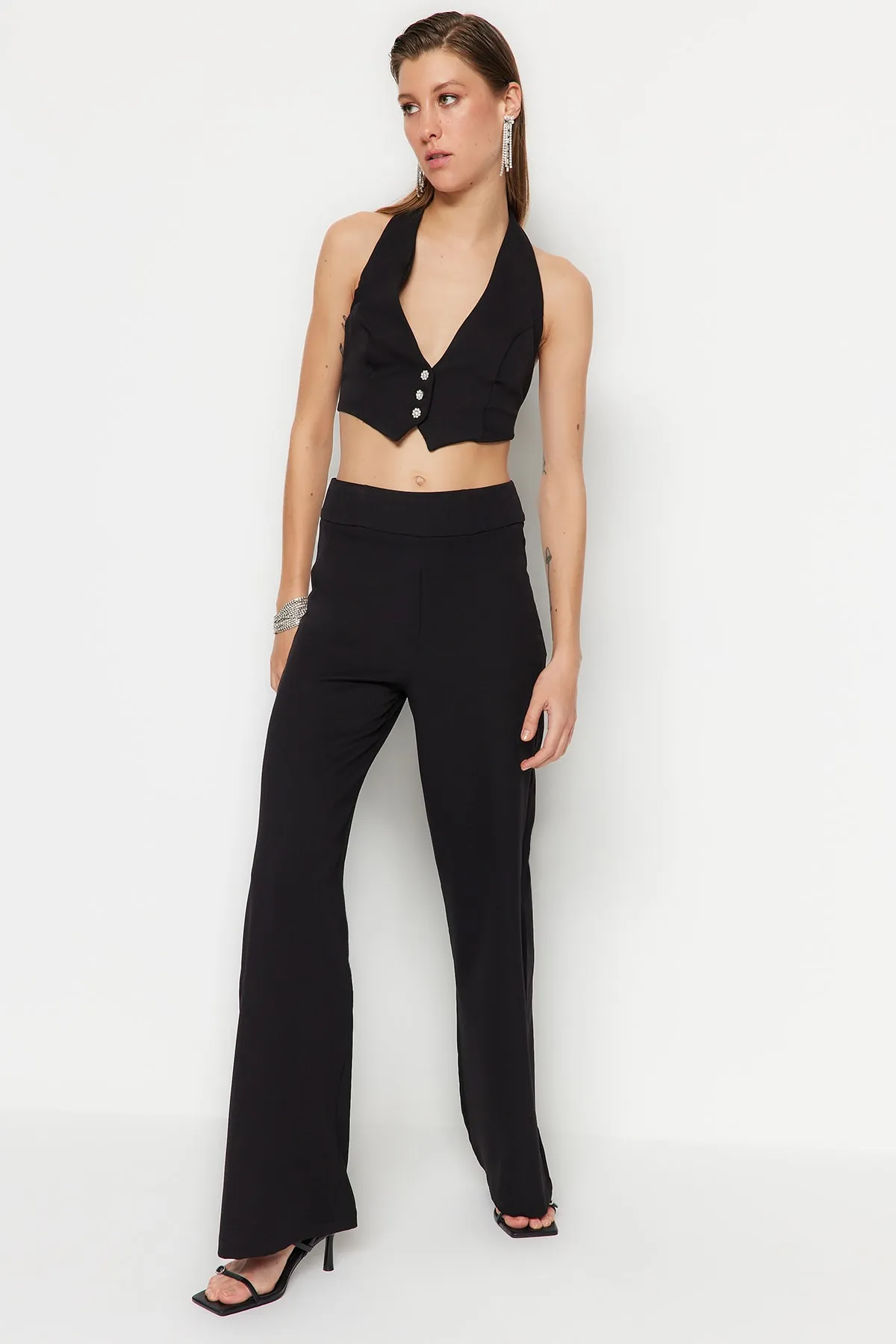 Trendyol Collection  Schwarze gewebte Hose TPRSS23PL00023