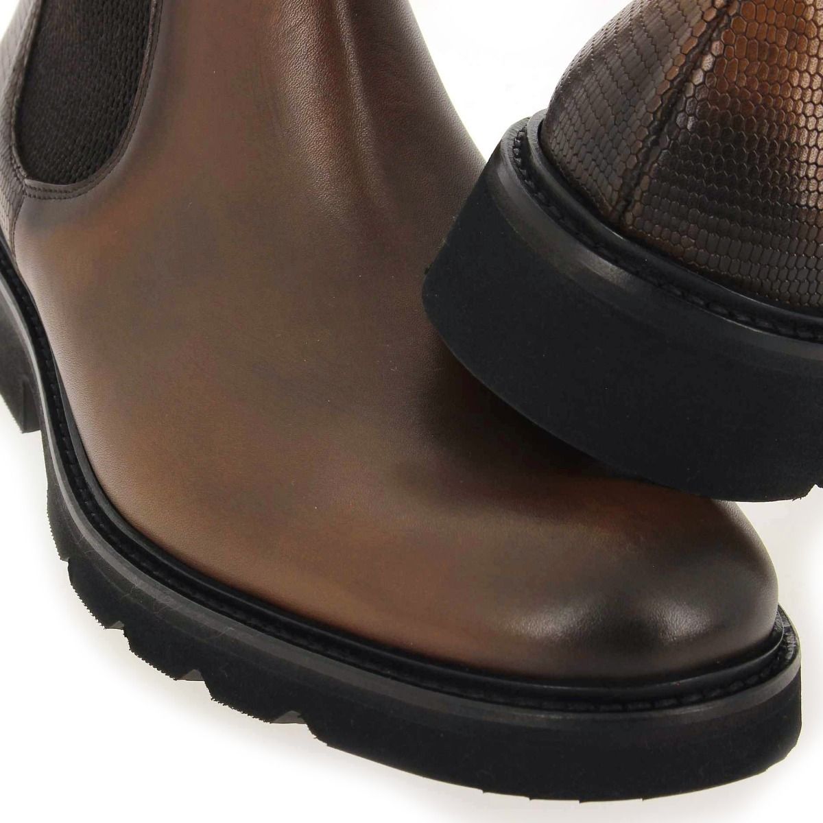 Brett and Sons  4589 - Cognac