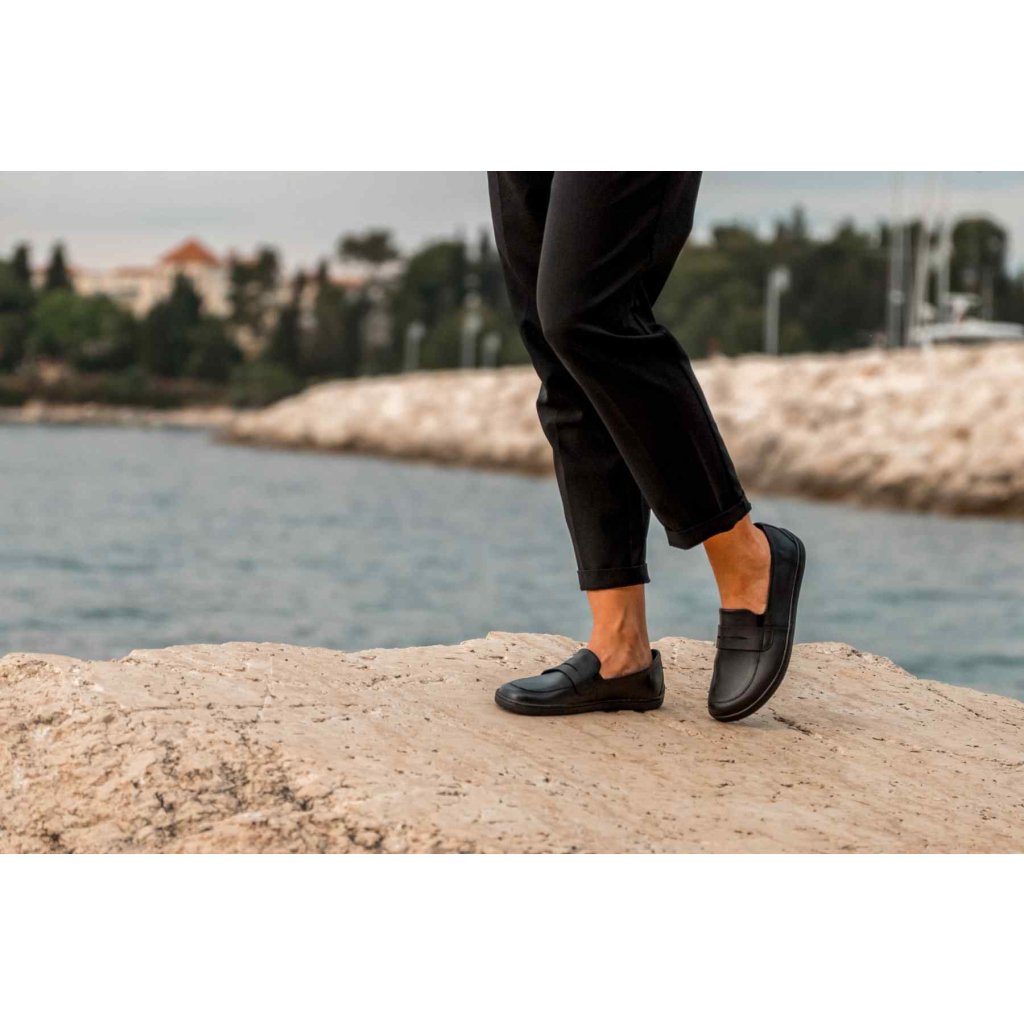 Be Lenka Buena All Black Barfußschuhe