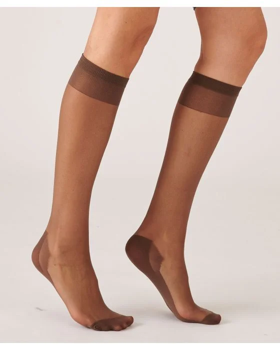 Lot de 4 paires de mi-bas voile 20 deniers.