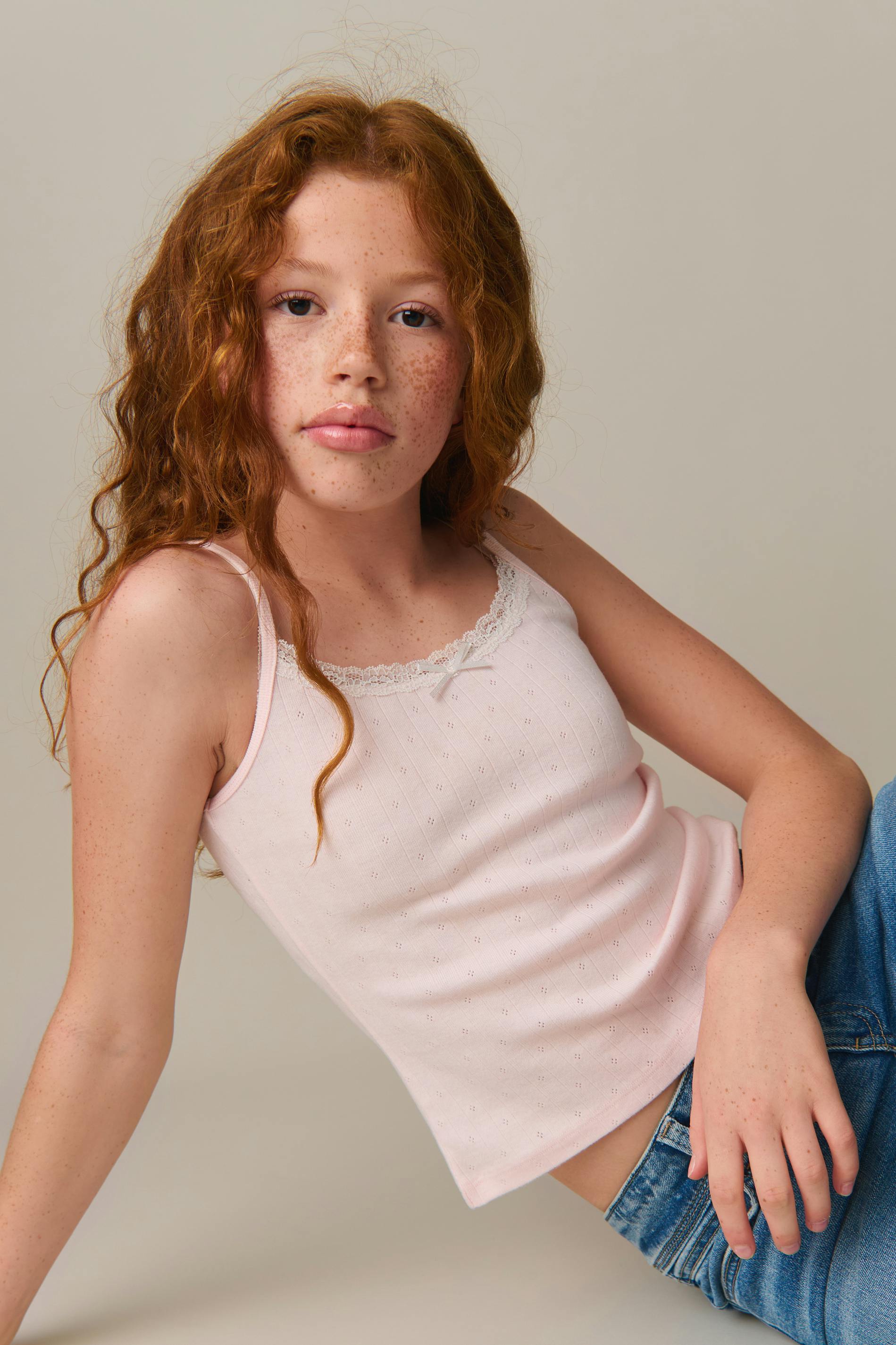 Y lace singlet