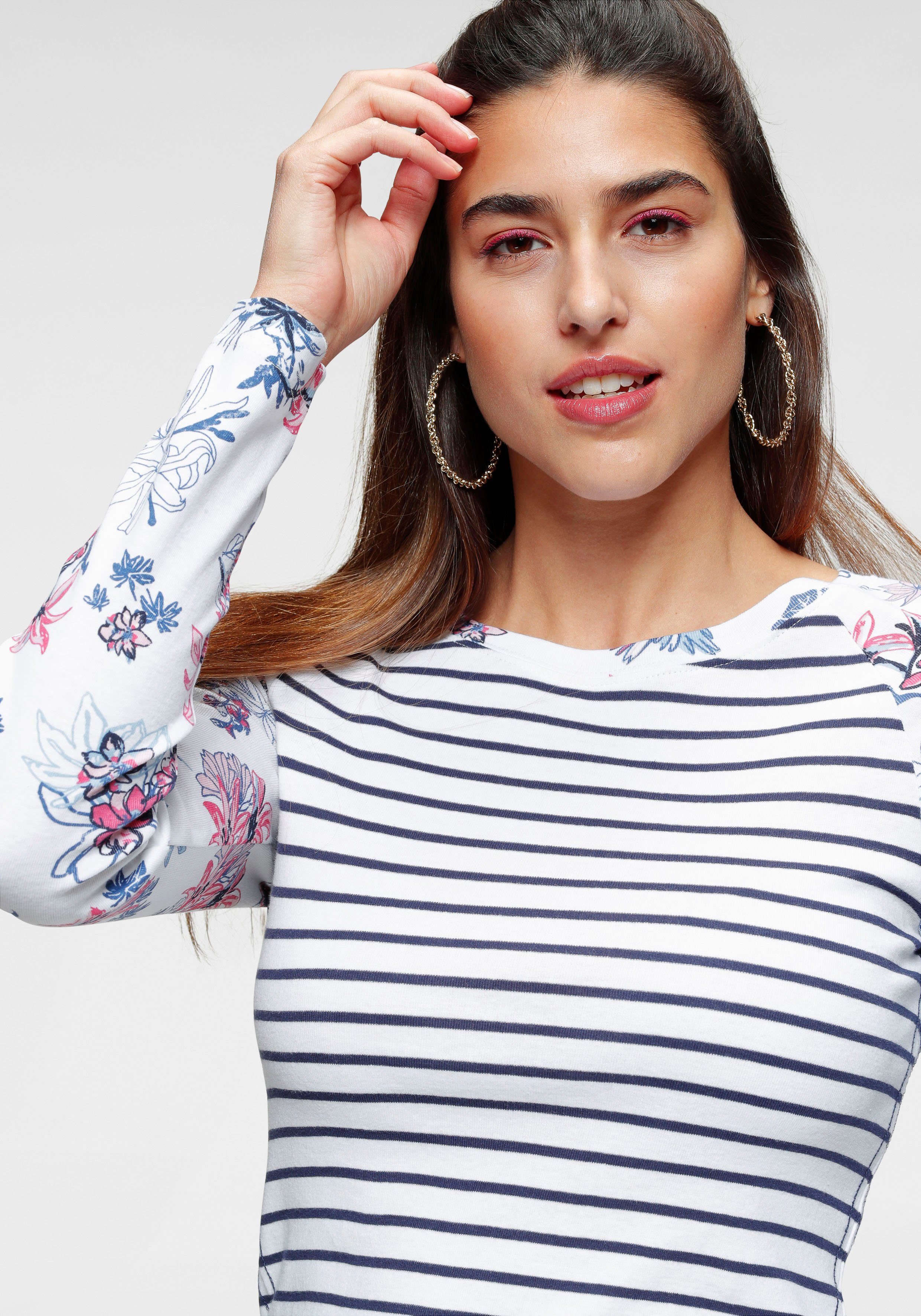KangaROOS Langarmshirt im angesagtem Mustermix