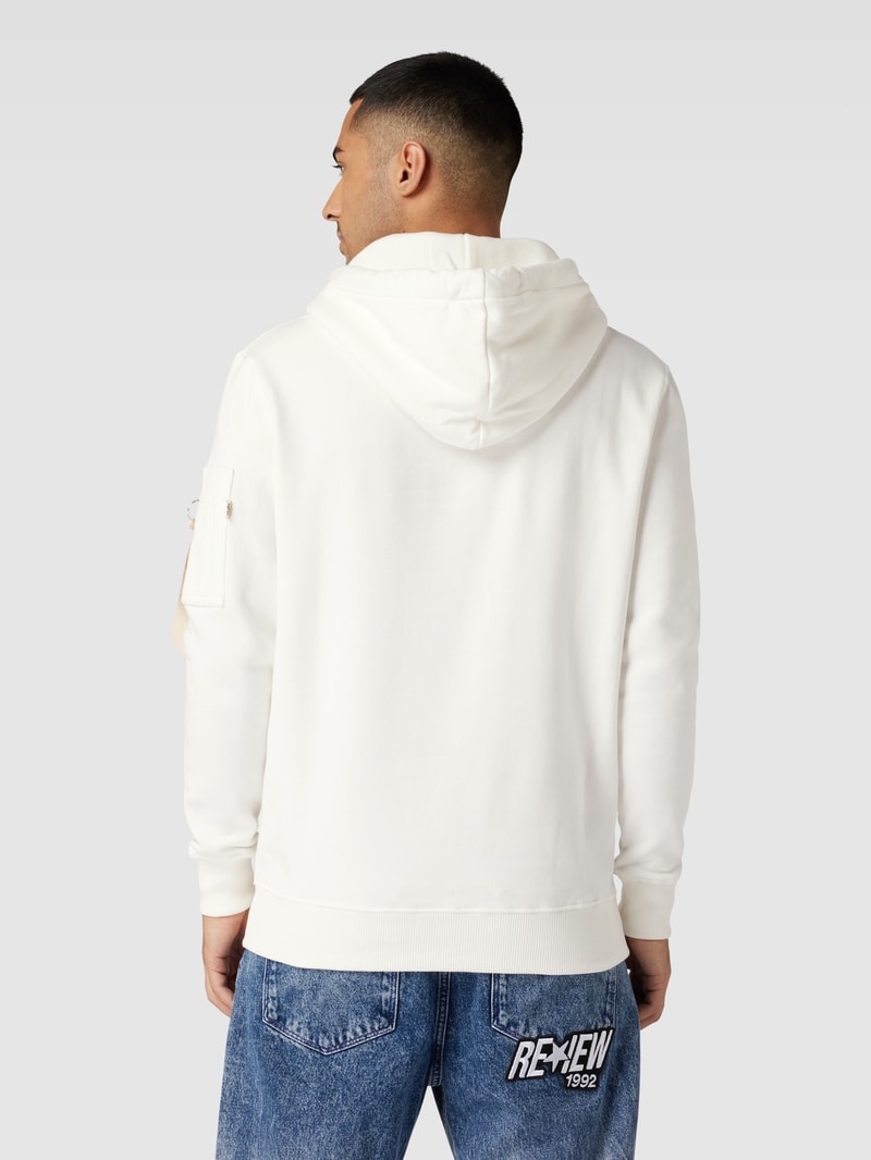 Hoodie mit Känguru-Tasche in offwhite
