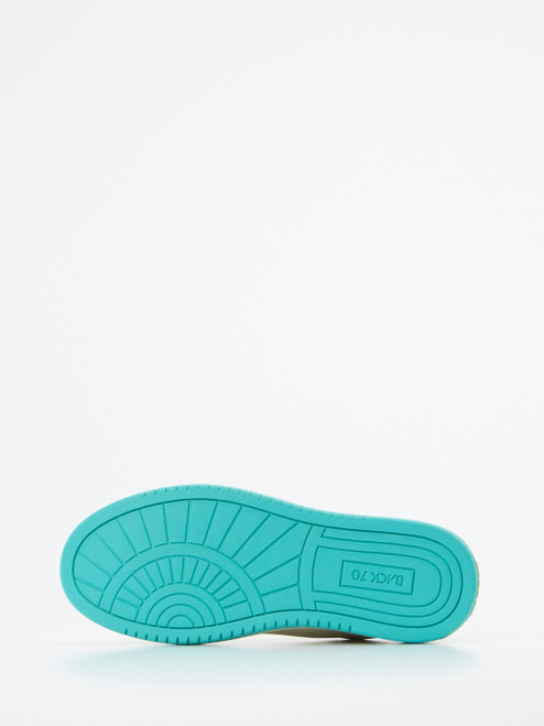 Sneaker-16639790035 Back 70