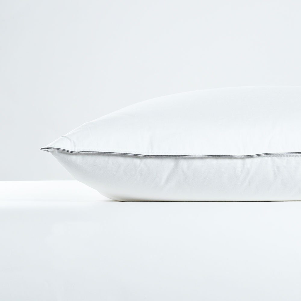 3-Kammer-Kopfkissen RIBECO 3-Kammerkopfkissen Superior, RIBECO, Füllung: weiße Gans 100% Daunen, Bezug: 100% Baumwolle, jeder Schlaftyp, Kissen, optimaler Liegekomfort, kompakt, Federkissen. Daunenkissen, Made in Germany, 3 Kammerkopfkissen