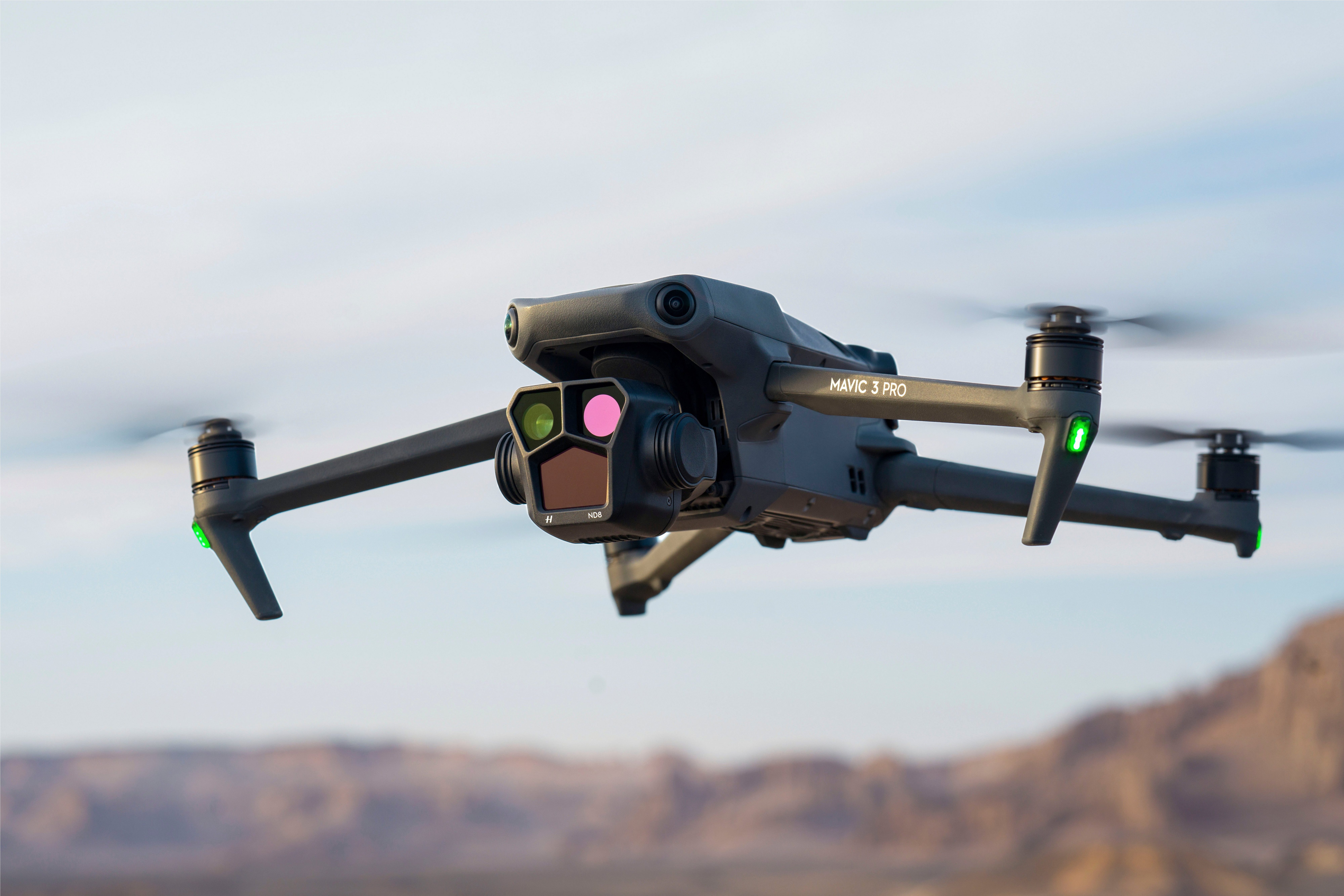 DJI Mavic 3 Pro Fly More Combo (DJI RC PRO) Drohne (5,1K)