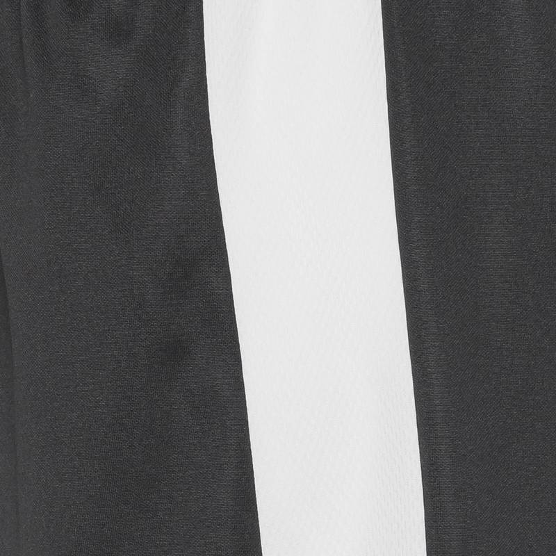 Nike Academy23 Fußballshorts Damen