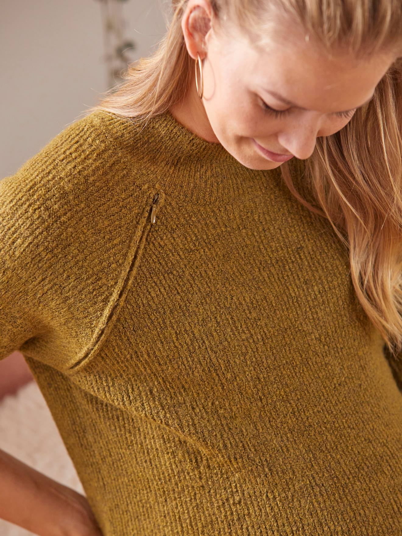 Pull maille perlée grossesse et allaitement vert olive