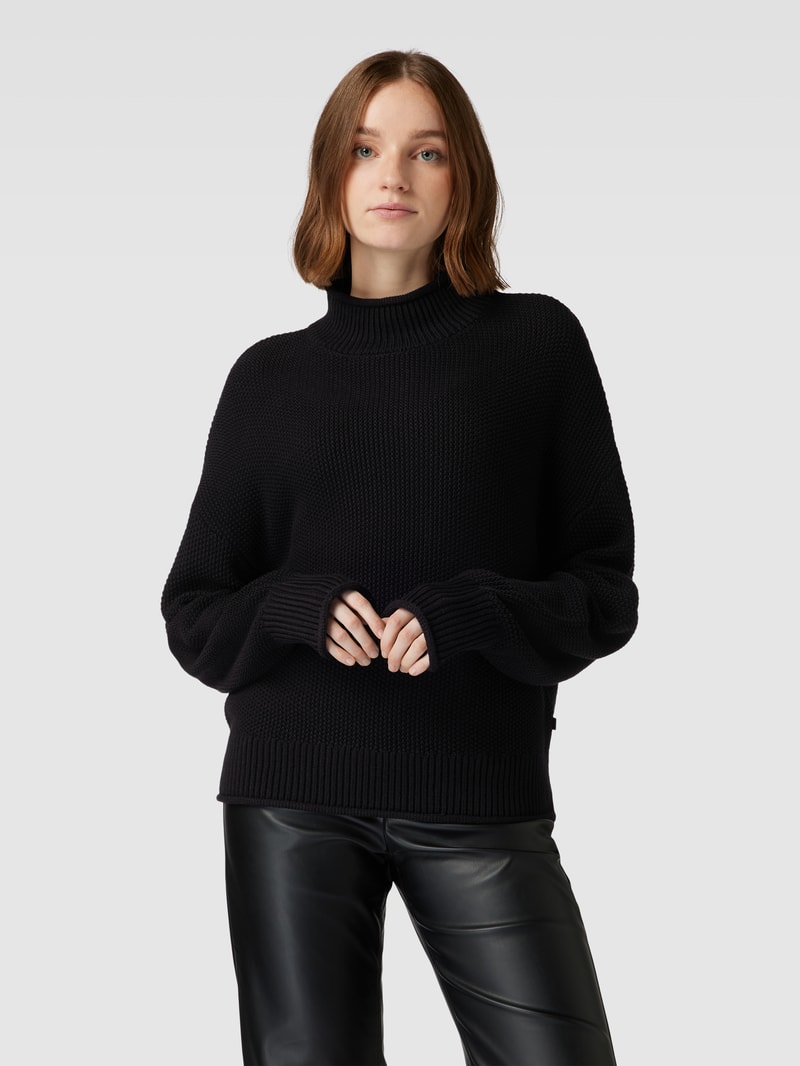 Strickpullover mit Stehkragen in schwarz