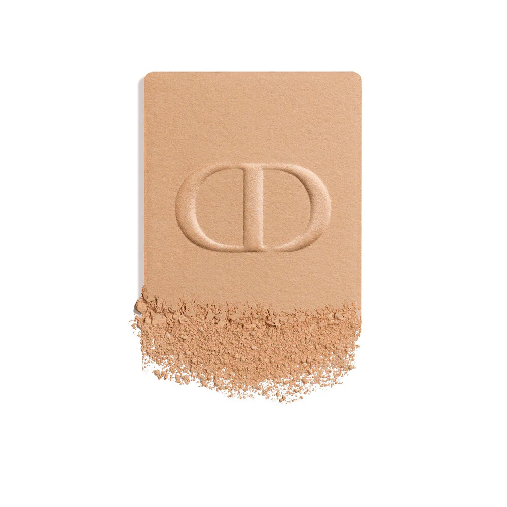 Base compacta Dior Forever Natural Velvet.