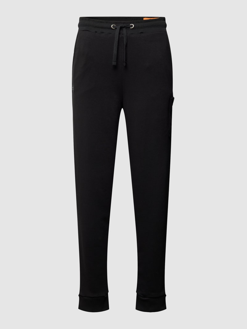 Sweatpants mit Cargotasche in schwarz