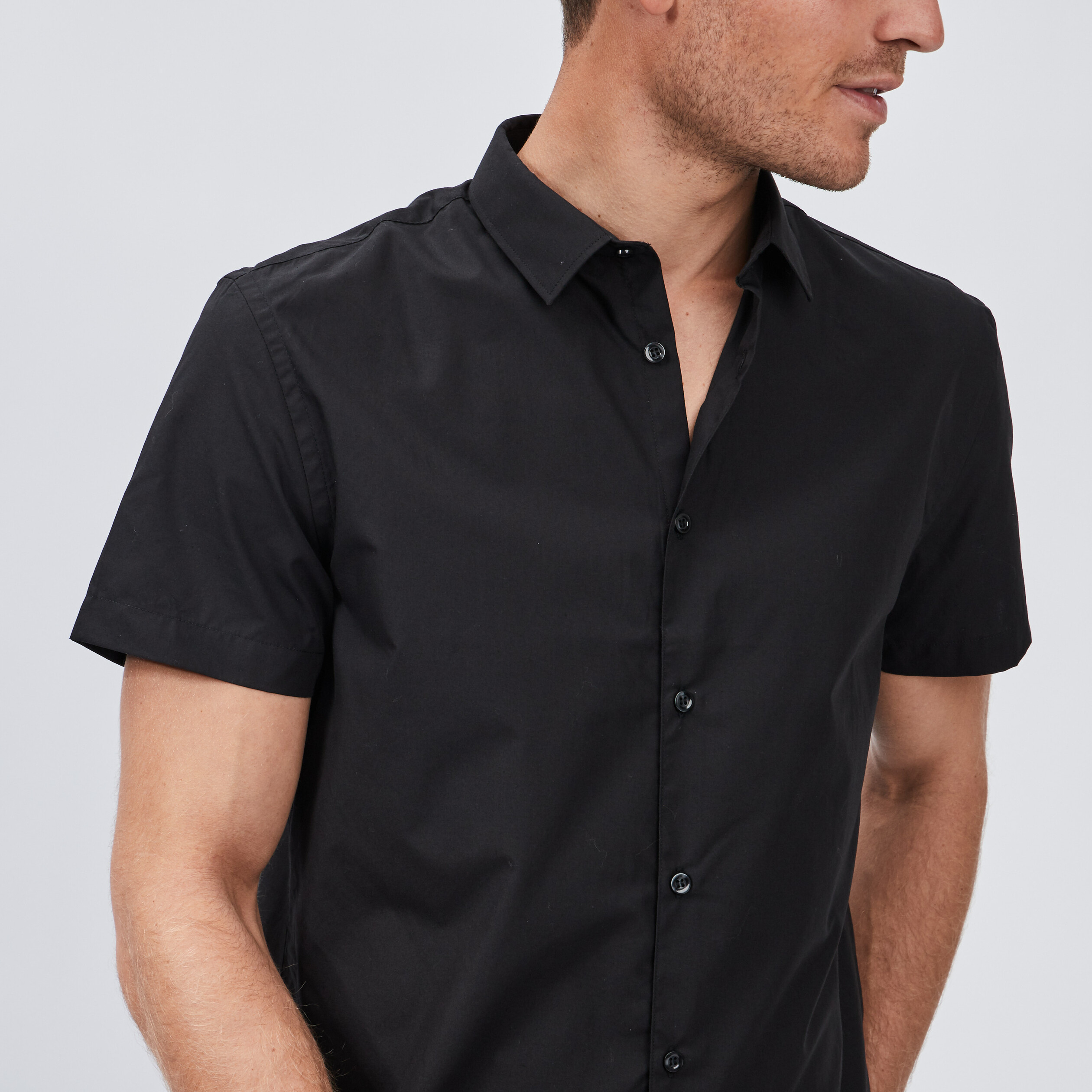 Chemise droite manches courtes noir homme | La Halle