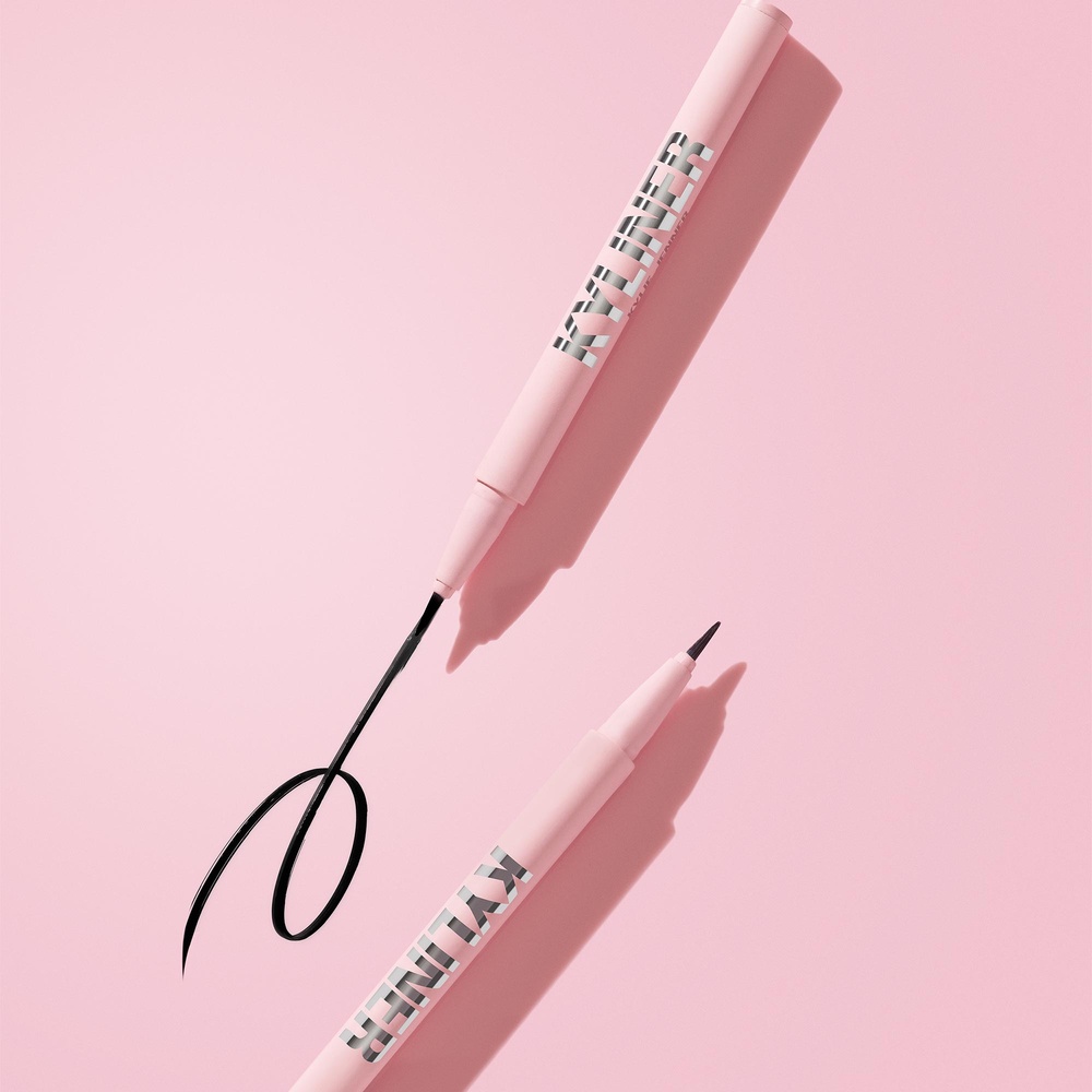 kylie by kylie jenner Kyliner Liquid Pen Eyeliner Pinceau