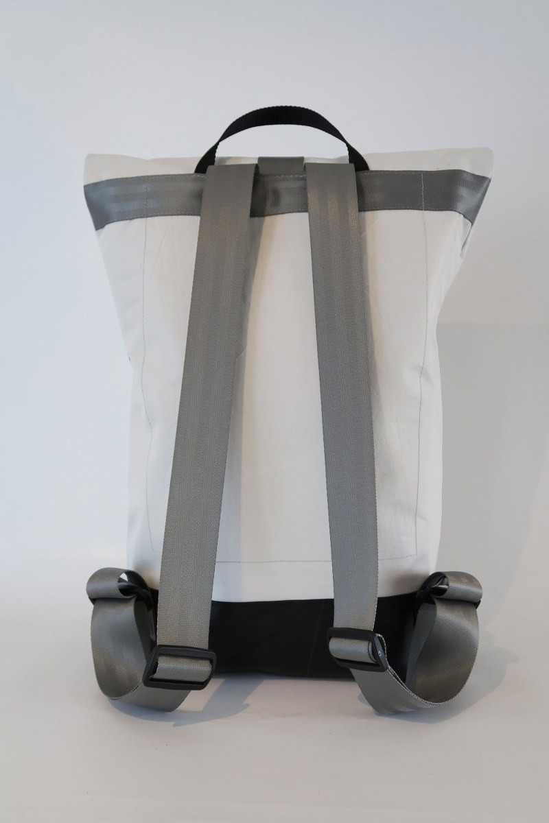 LEONCA Handtaschen weiss Rollrucksack Segel L