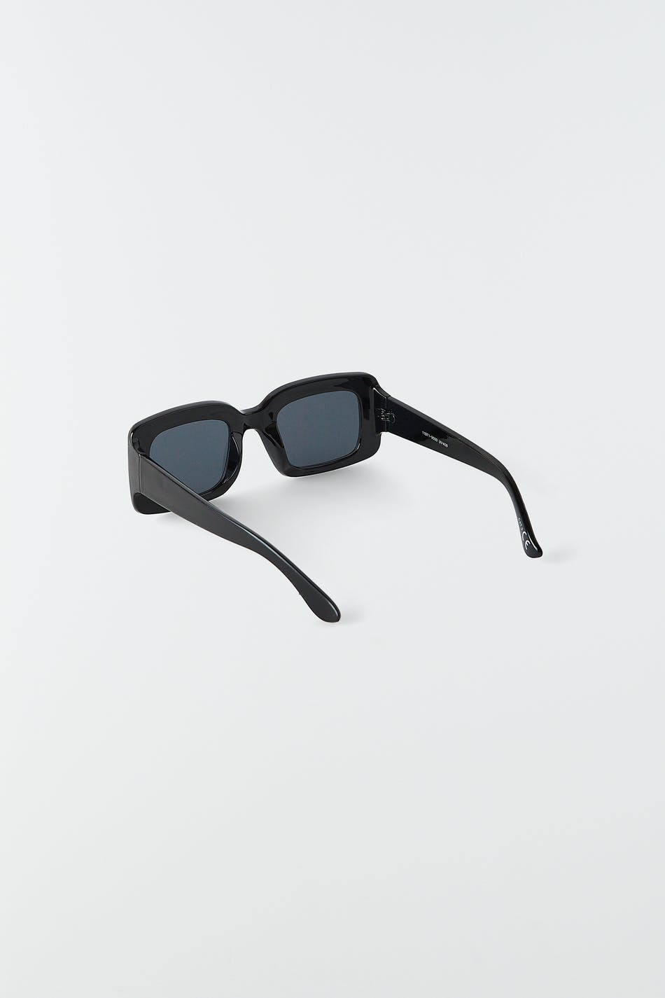 Square shaped sunglasses