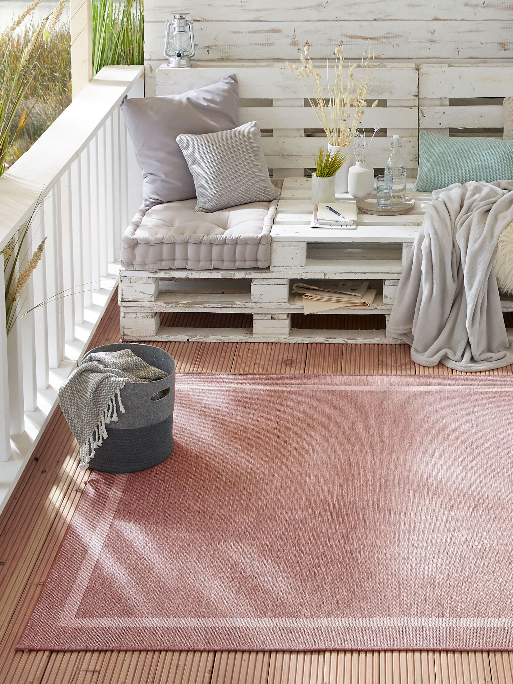 Svana Moderner Teppich, Rose