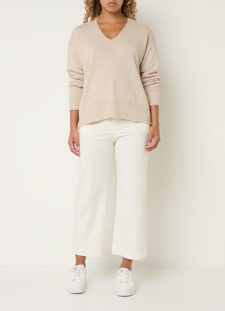 Maglione Benetton a maglia fine con scollo a V in misto lana.