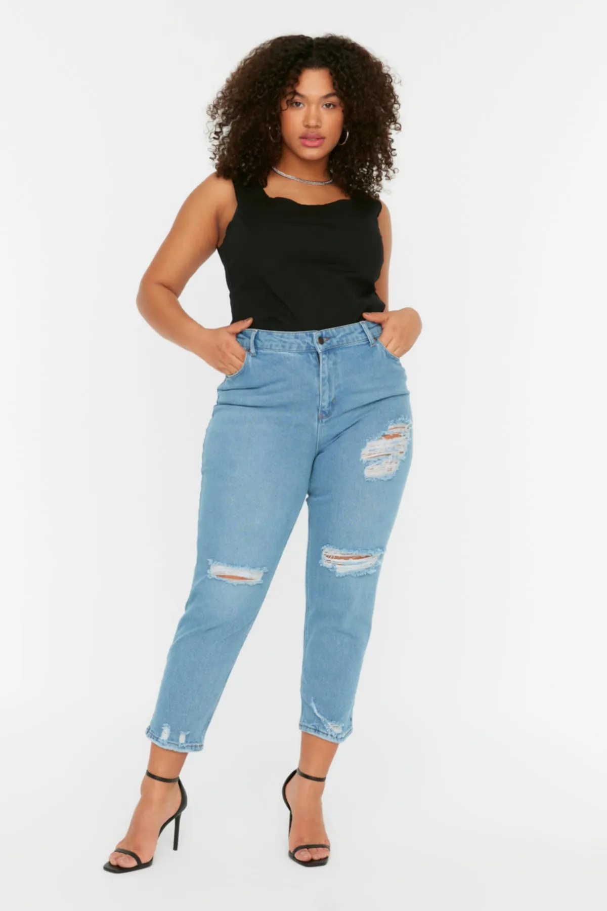 Trendyol Curve  Hellblaue Skinny Jeans mit zerrissenem Detail und hoher Taille TBBSS22JE0187