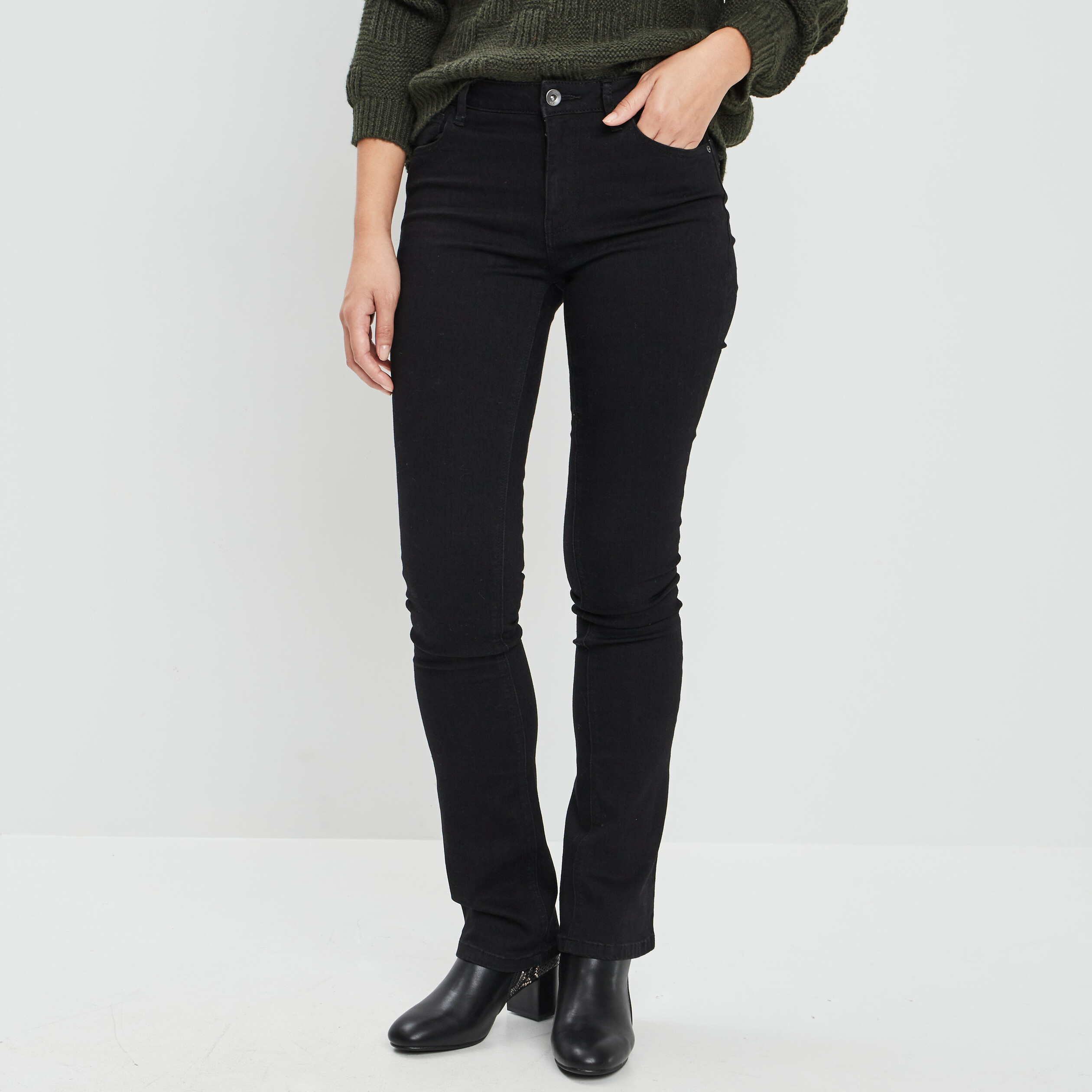 Jeans bootcut taille normale noir femme | La Halle