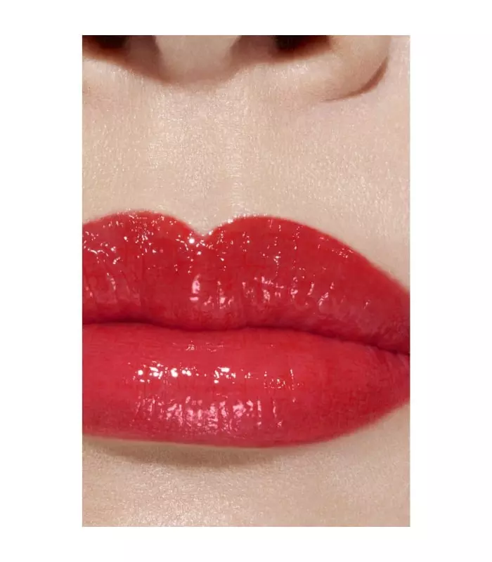 ROUGE COCO FLASH La Couleur, la Brillance, l'Intensité en un Éclair