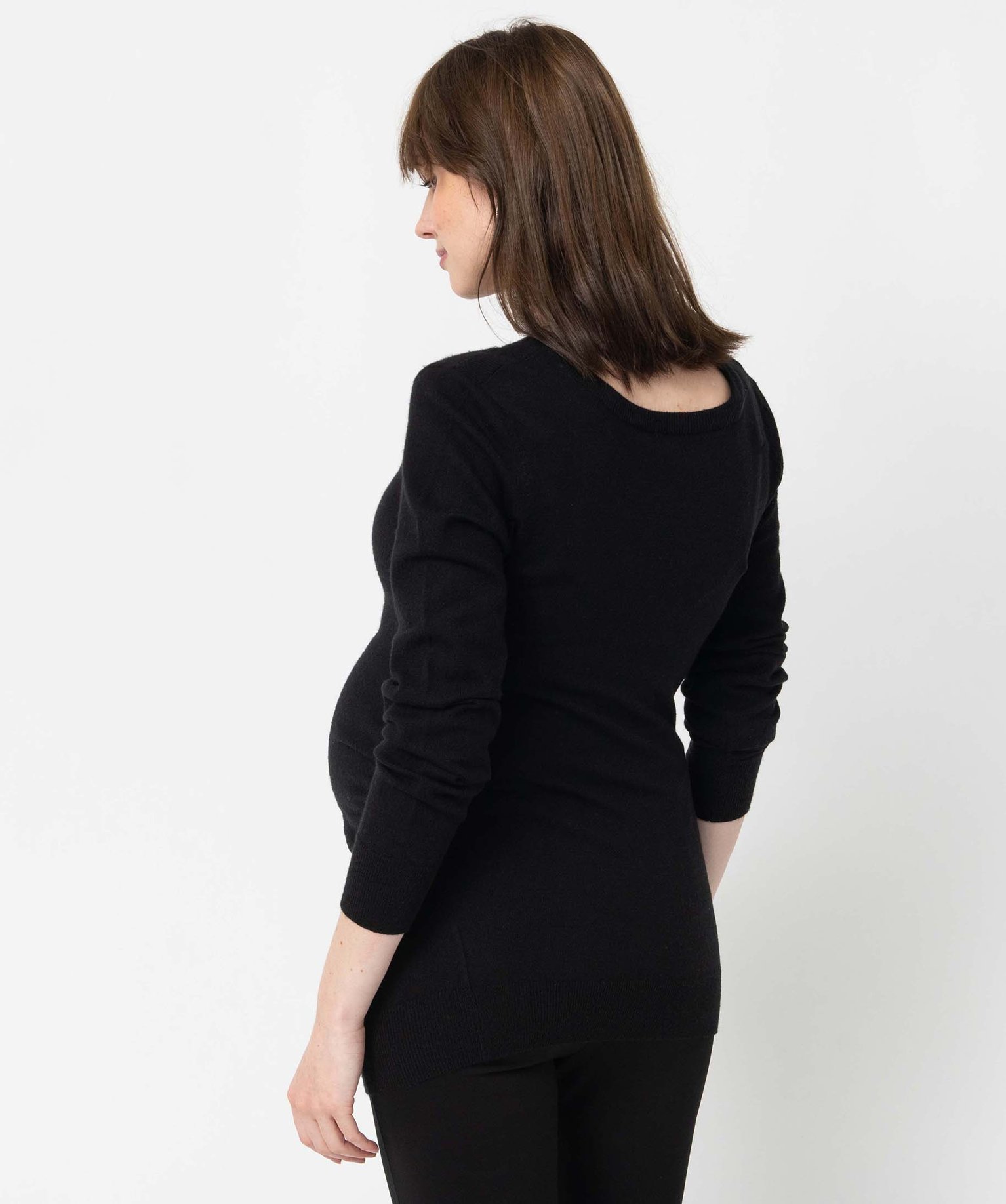 Pull de grossesse avec col rond et boutons sur l’épaule noir | GEMO
