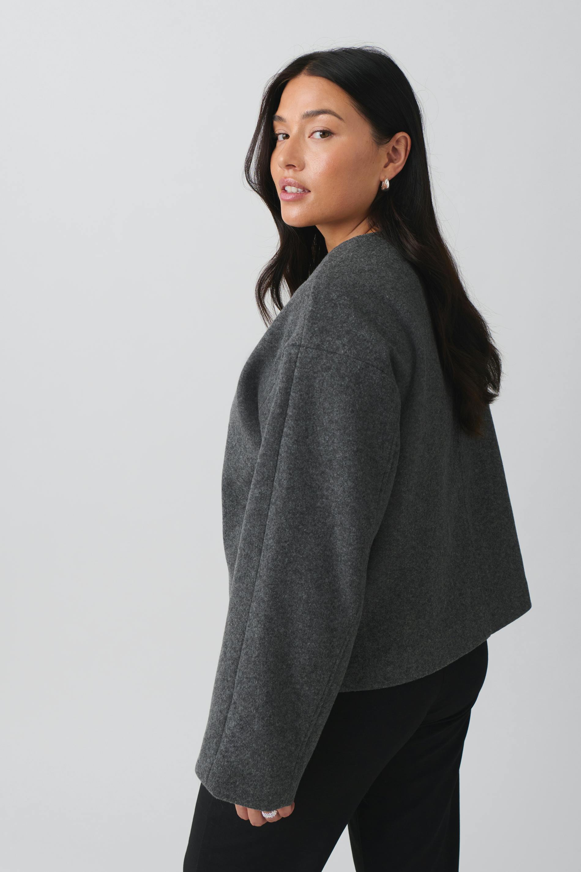Round neck short jacket
