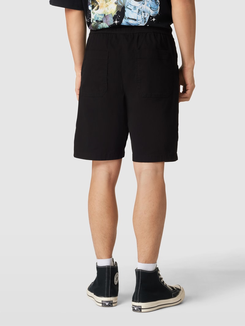 Bermudas mit Label-Patch in schwarz