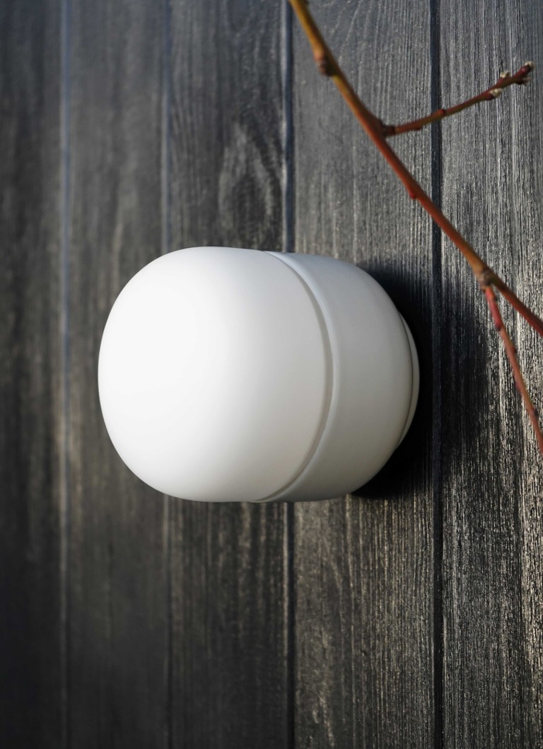 Lampă de tavan și de perete din porțelan Ifö Electric Ohm 100/110 IP44