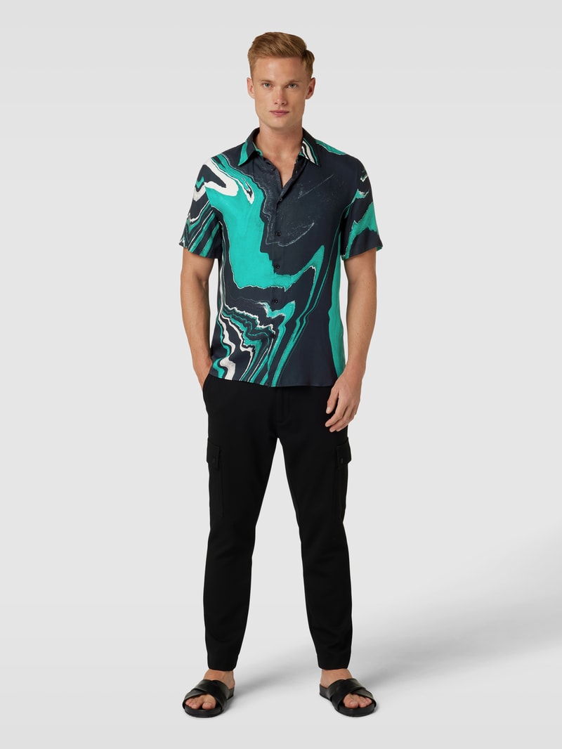 Freizeithemd aus Viskose im Allover-Look in schwarz