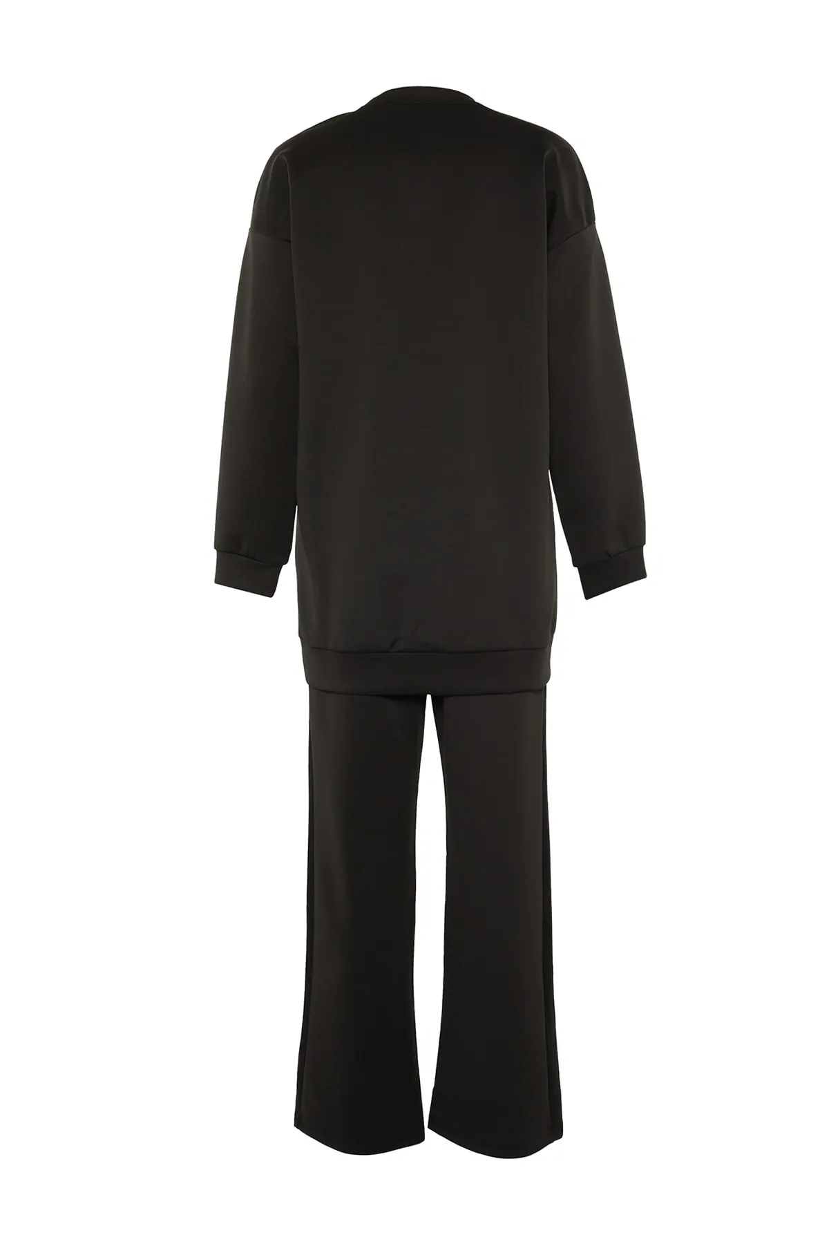 Trendyol Modest  Schwarzes Scuba-Strick-Trainingsanzug-Set mit Rundhalsausschnitt TCTAW23EN00004